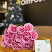 Букет из 21 нежно розовой розы Пинк Аваланш