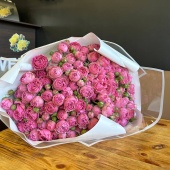 Букет из 35 кустовых роз Мисти Бабблз