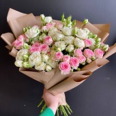 Букет из 21 кустовой розы Кейт Лин и Беларусь