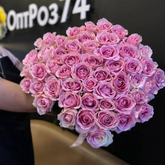 Букет из 51 нежно розовой розы Пинк Аваланш
